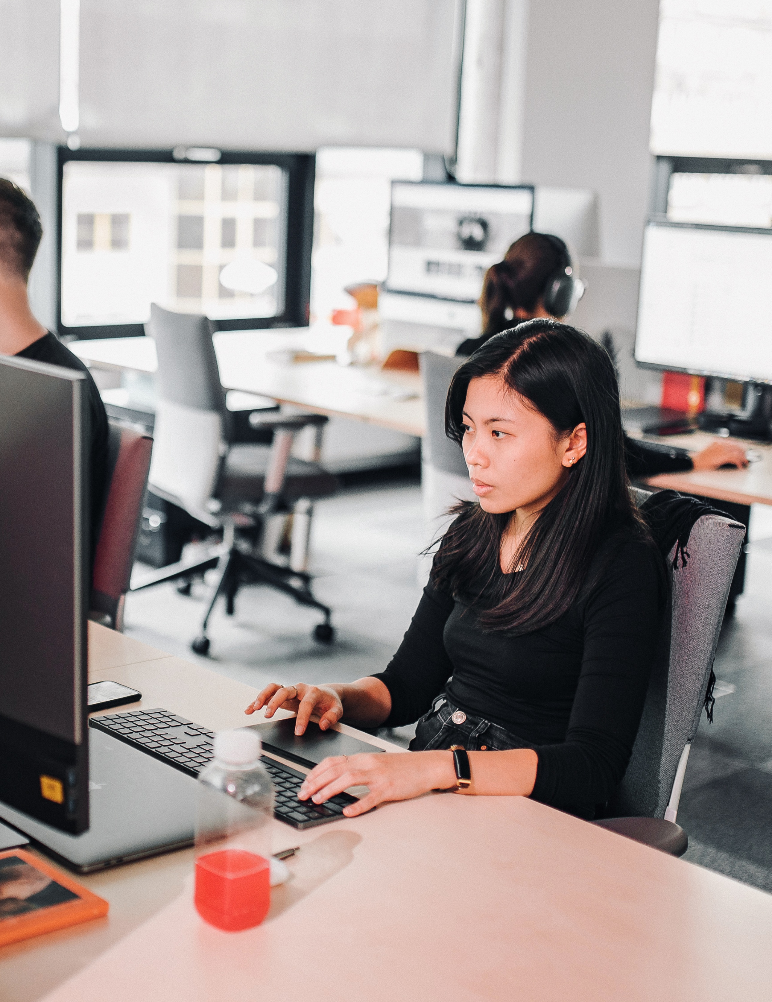 UX/UI Designer working on product design